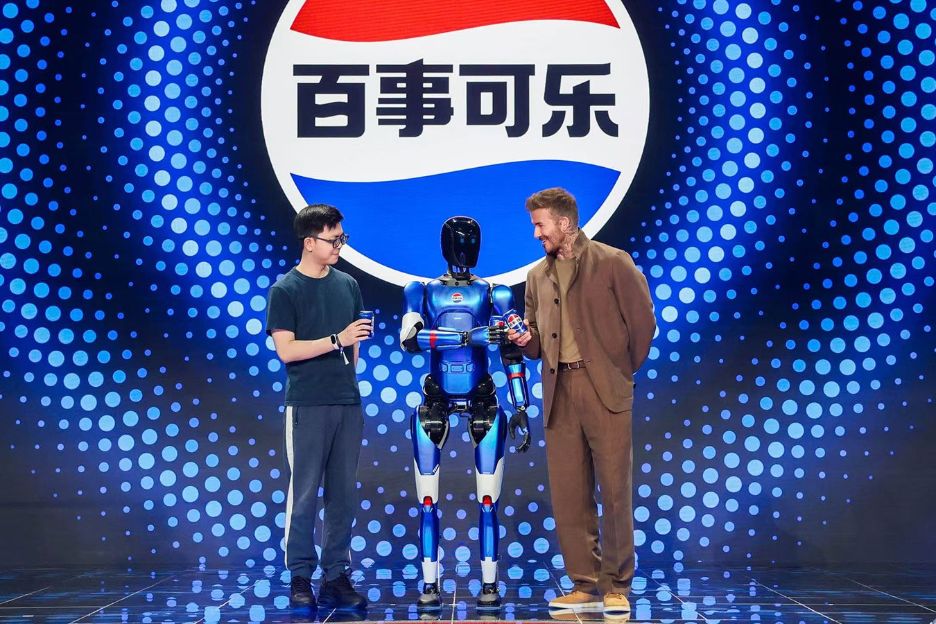 KY开元机器人携手百事中国共创“百事蓝宝” 共燃渴望新章